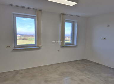 Poslovni prostor / Lokal, Ljubljana, oddaja, 87m2, 12EUR, id1922