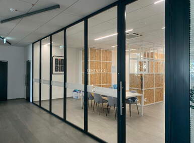 Poslovni prostor / Lokal, Ljubljana, oddaja, 80m2, 1602EUR, id1924