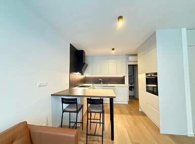 Stanovanje, Ljubljana, oddaja, 40m2, 850EUR, id2598