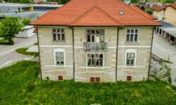 Hiša, Kočevje, prodaja, 736m2, 370000e, id281