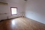 Poslovni prostor / Lokal, Maribor, izdavanje, 200m2, 1200e, id326