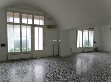 Poslovni prostor / Lokal, Ljubljana, prodaja, 123m2, 2500000EUR, id796