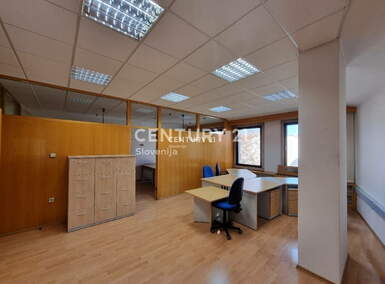 Poslovni prostor / Lokal, Koper, oddaja, 960m2, 10EUR, id1121