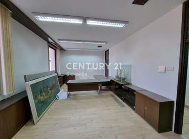 Poslovni prostor / Lokal, Koper, oddaja, 960m2, 10EUR, id1122