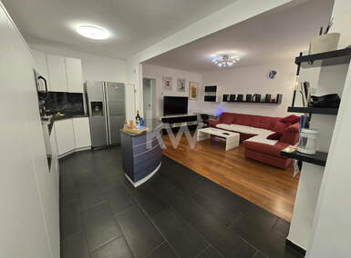 Trosoban stan, Piran, prodaja, 72m2, 365000e, id111